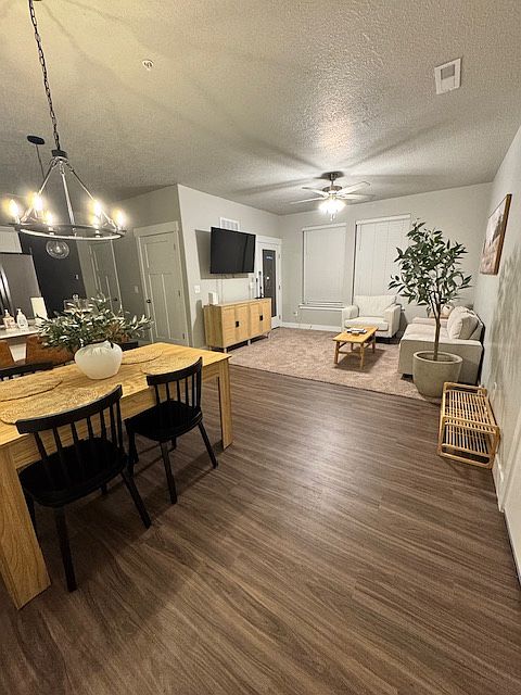 Dining room w/view into living room