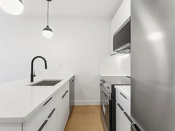 3rd image of 1265 Herkimer St #3