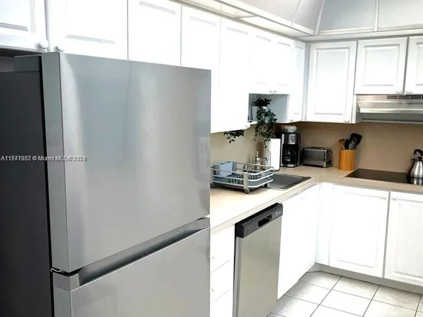 19370 Collins Ave APT 1108, Sunny Isles Beach, FL 33160