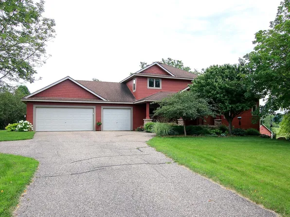 9785 Oak Ave, Waconia, MN 55387