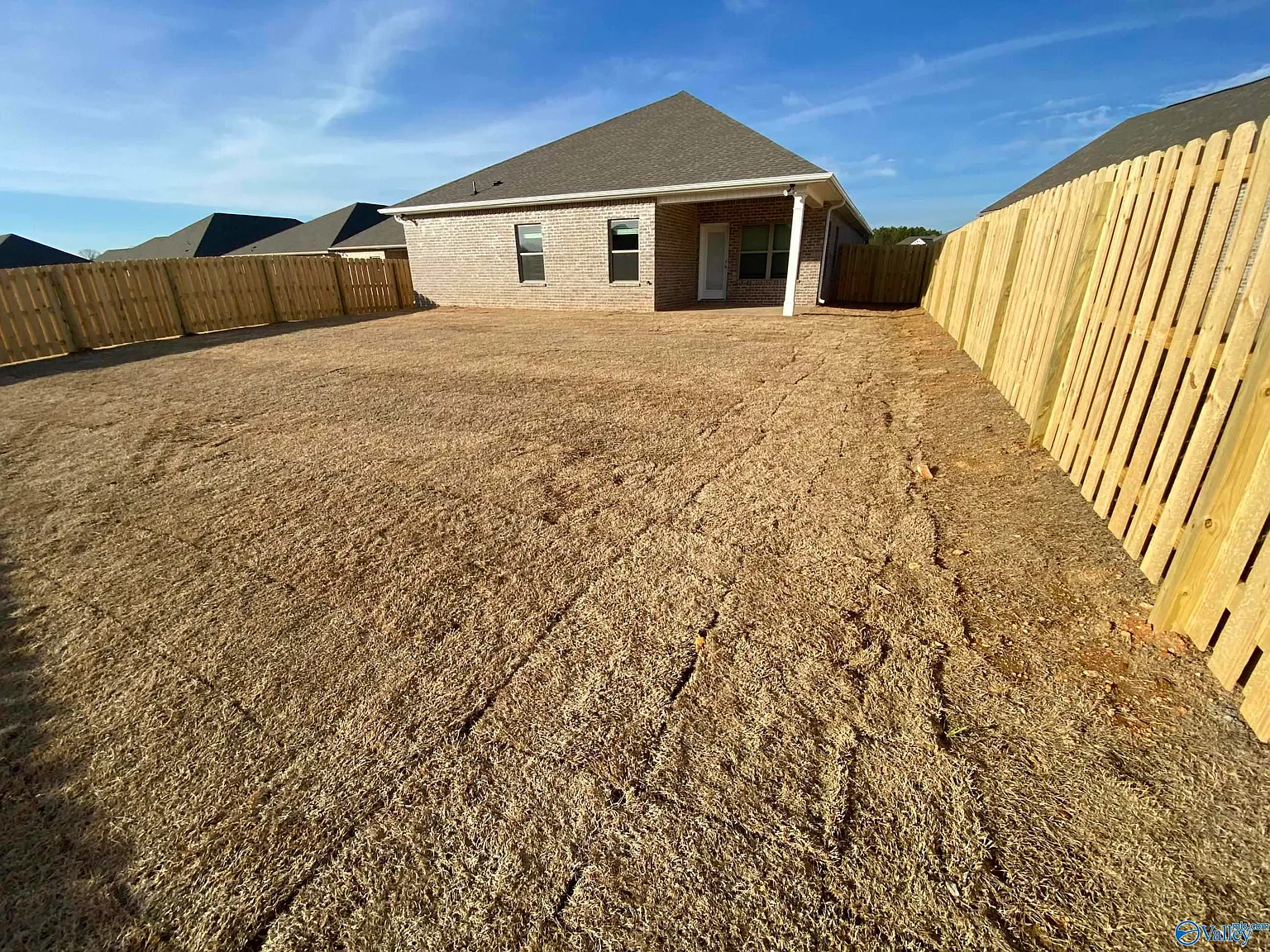 4 bed, 3.0 bath, 2503 sqft, $1,995 — Photo 2