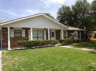 202 Fawn Valley Dr, Boerne, TX 78006
