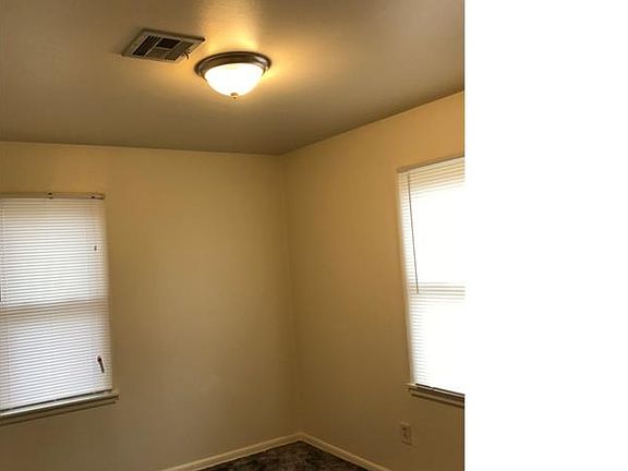 4th image of 4421 SE 41st St