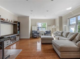 50 Clemence St #50, Cranston, RI 02920