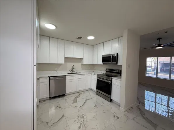 14020 Schroeder Rd APT 130, Houston, TX 77070