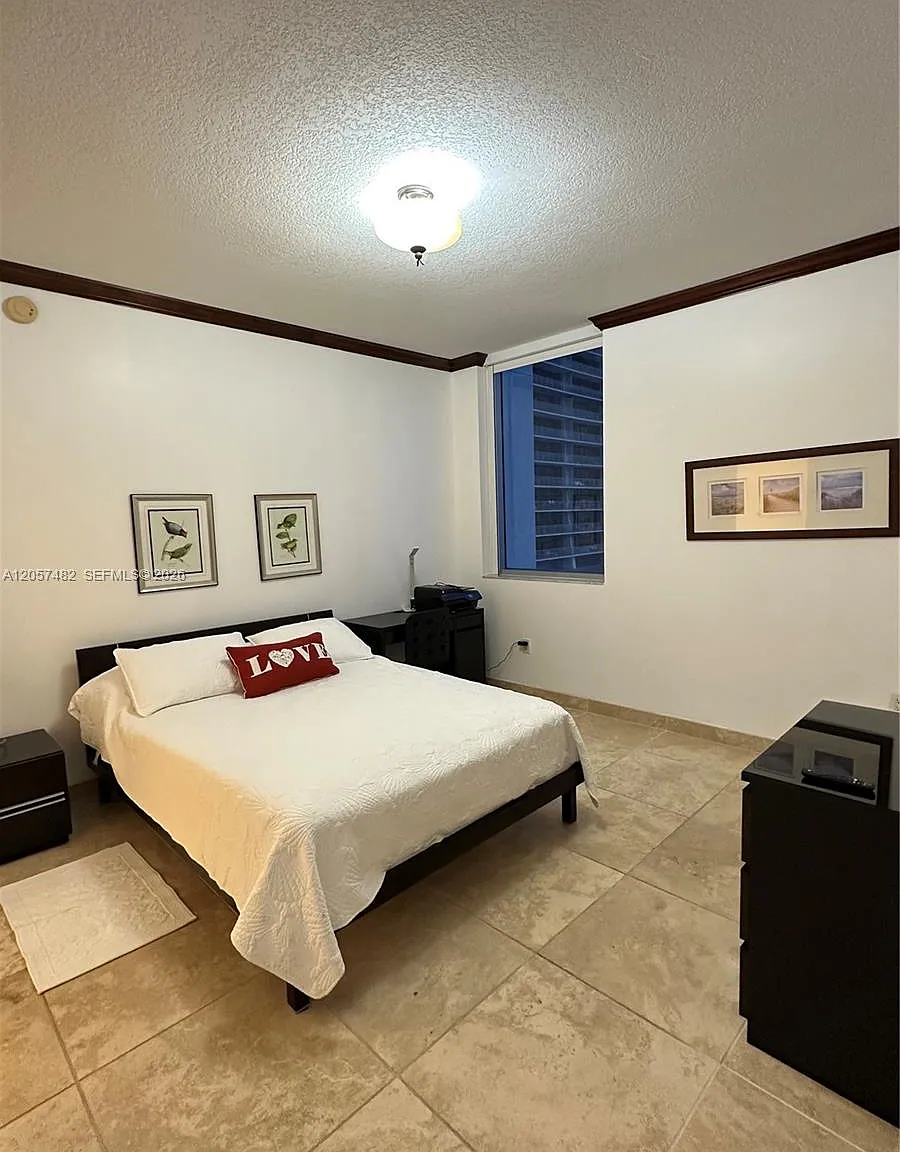 1060 Brickell Condo — Photo 4