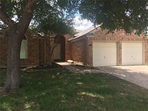 3rd image of 2076 Belvedere Dr
