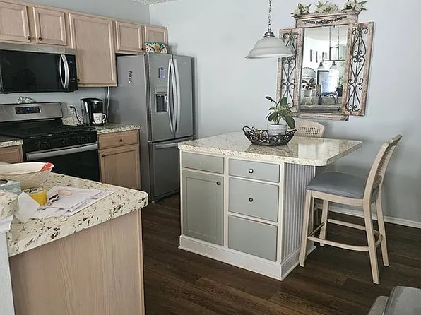 8110 SE 170th Brampton St, The Villages, FL 32162