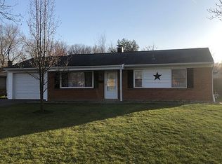 1282 Woodhurst Dr, Youngstown, OH