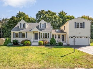 35 Leo Ave, Dracut, MA 01826