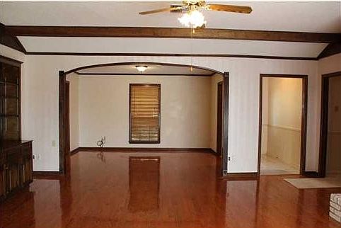 5th image of 124 Sheridan Dr