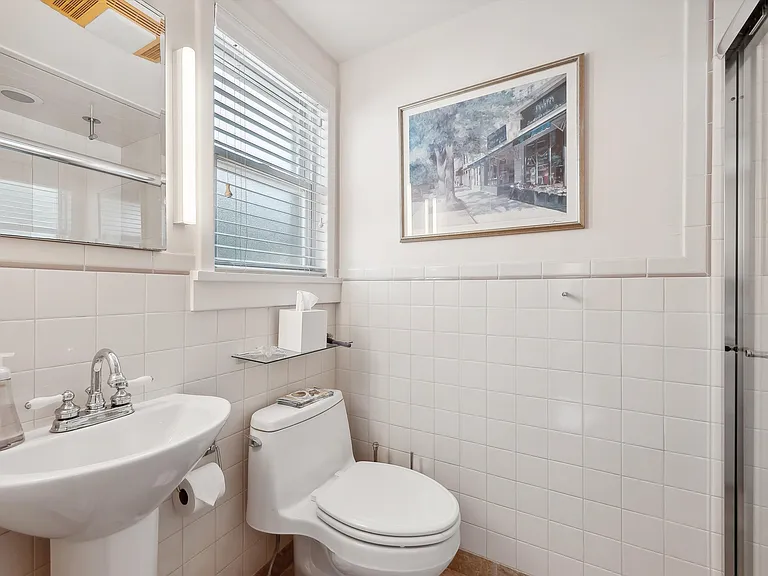 24 Jennings Ave — Photo 18