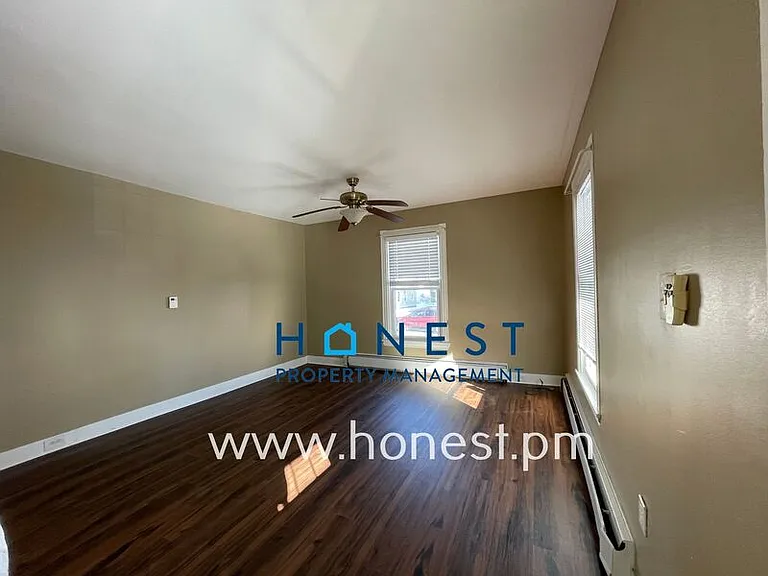 12 Hunt St #1 — Photo 7