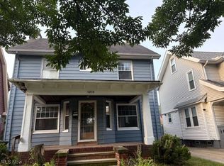 3258 Berkshire Rd, Cleveland Heights, OH 44118