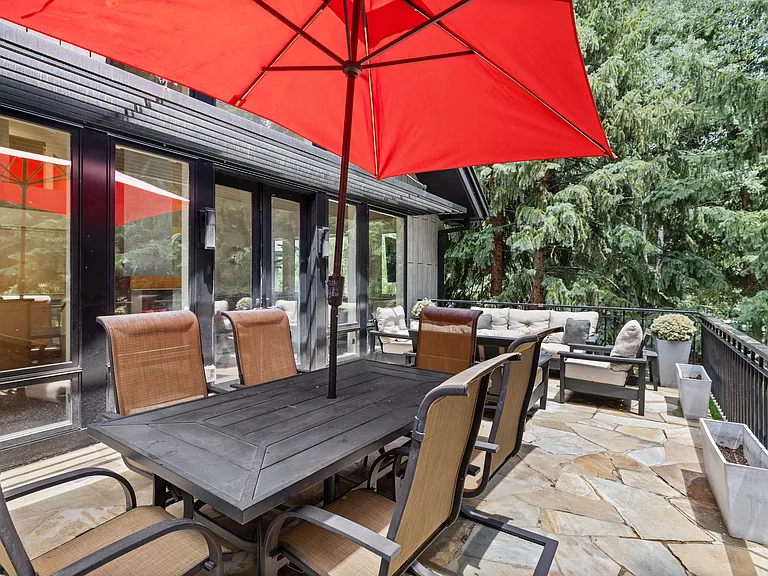 777 Castle Creek Dr — Photo 11
