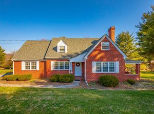 224 Fincastle Ln, Bluefield, VA 24605