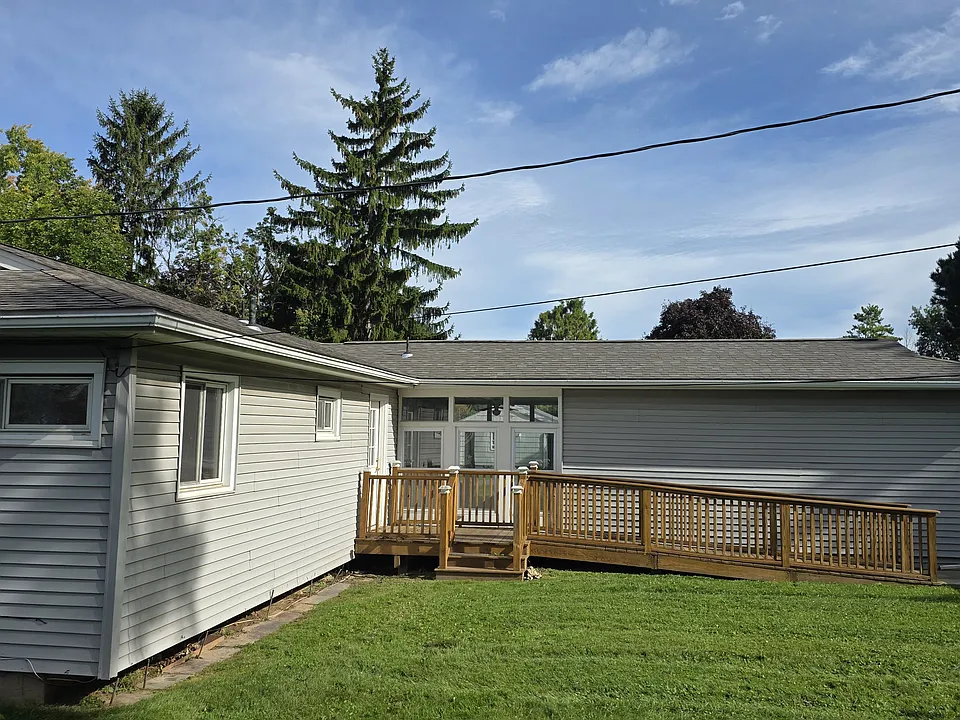 44 Loreto Ave