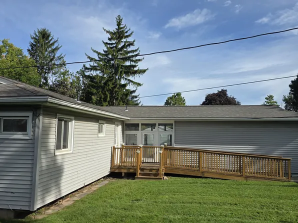 44 Loreto Ave, Rochester, NY 14623