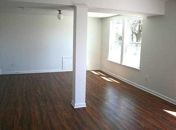 3rd image of 152 E Julius St