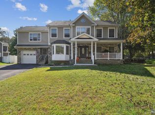 50 Seton Hall Dr, Oakland, NJ 07436