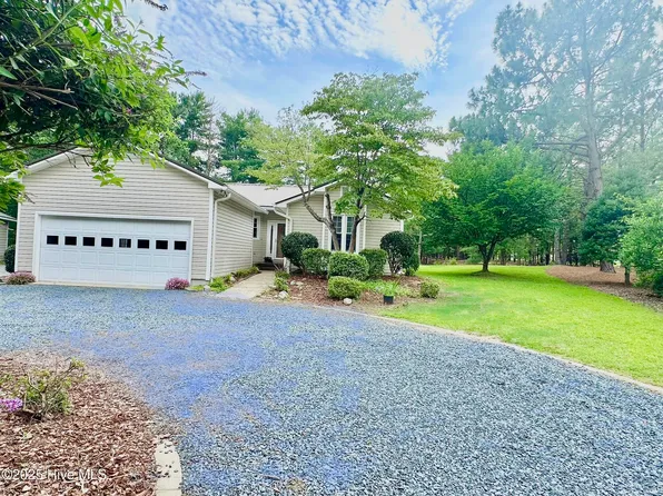 129 Shagbark Court, Seven Lakes, NC 27376