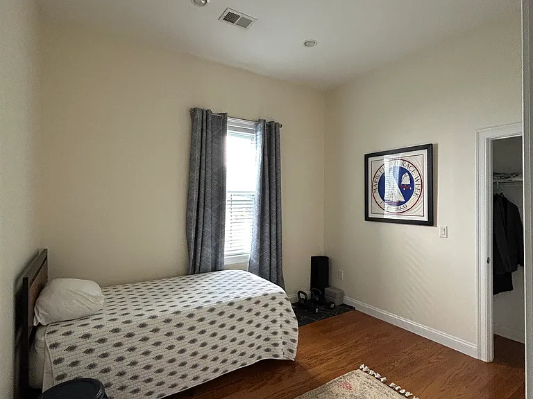 282 Maverick St #3 — Photo 12