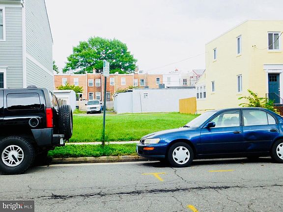 2nd image of 607 N Alfred St