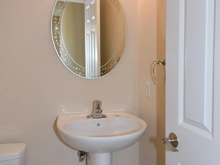 150 Laurel Crest Dr — Photo 9