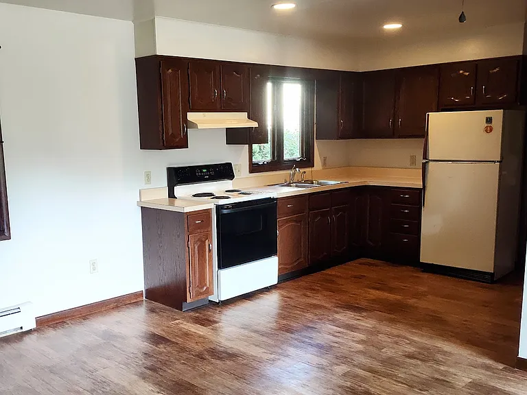 62 E Market St #1 — Photo 2