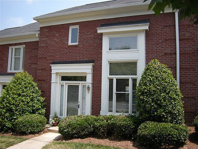  2654 Dilworth Heights 