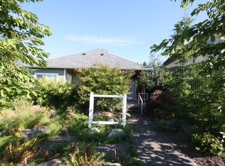 1408 N Garden St, Bellingham, WA 98225