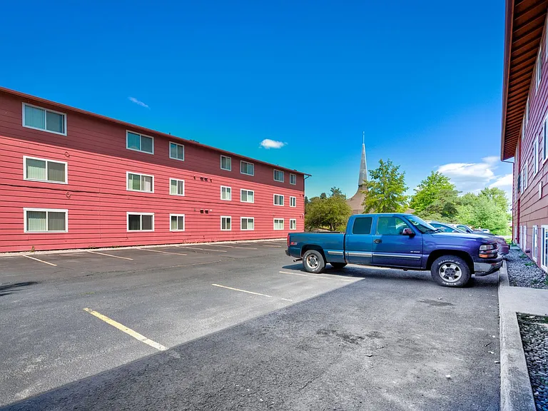 211-225 N Peterson Dr — Photo 38