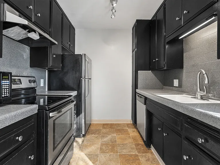 4522 Dawson Ave #4 — Photo 8