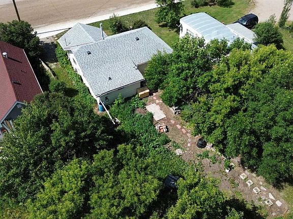 3rd image of 120 SW 2nd Ave E
