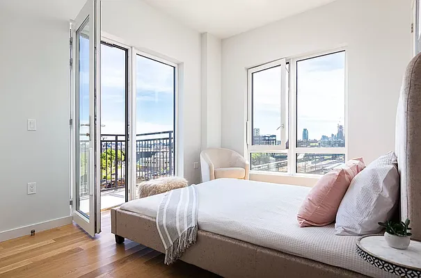 Rented by Luxury Apartments LIC | media 113