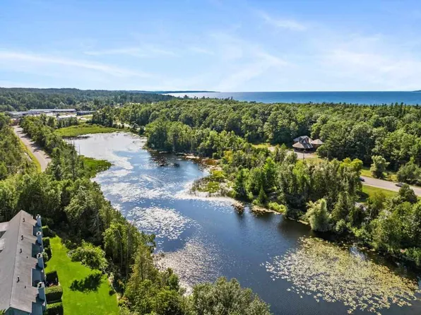 1551 Konle Rd #15, Petoskey, MI 49770