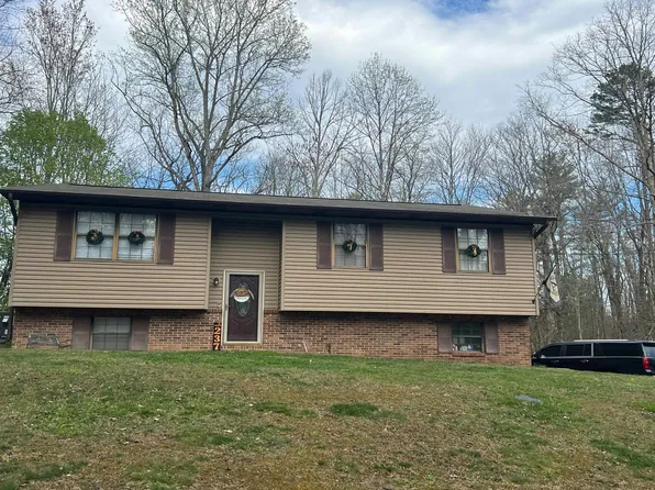 237 Jackson Hill Rd, Oliver Springs, TN 37840