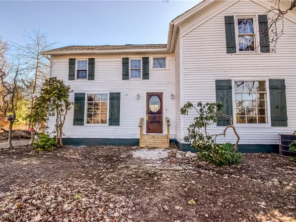 6416 Chapel Rd, Madison, OH 44057