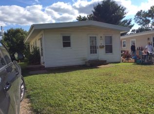 1820 Locke Ave, Waterloo, IA 50702