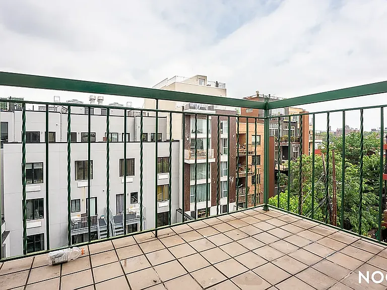 52 Monitor St #4R — Photo 14