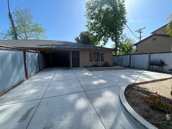 2nd image of 237 Vista Glen Ln #B