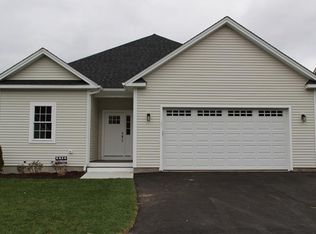 2 Crest View Rd, West Greenwich, RI 02817