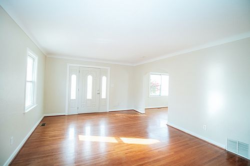 2nd image of 4132 Berwick Ave
