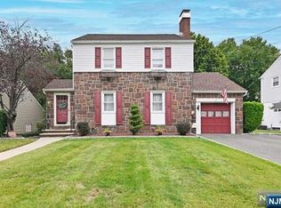 28 Bennett Ave, Rochelle Park, NJ 07662