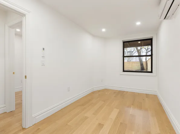 15 Verona Place image 7 of 13