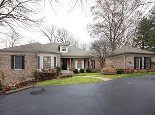 16510 Baxter Forest Ridge Dr, Chesterfield, MO 63005