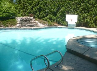 595 Sherwood Ct, Lewiston, NY