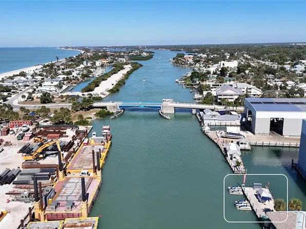 (undisclosed Address), NOKOMIS, FL 34275
