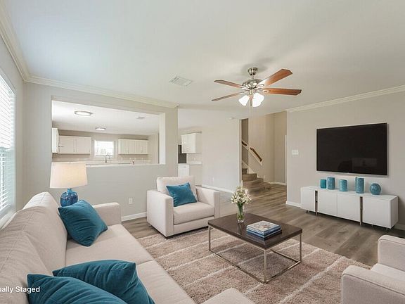 5th image of 444 Mystic Glen Loop