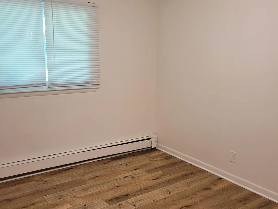 East bedroom